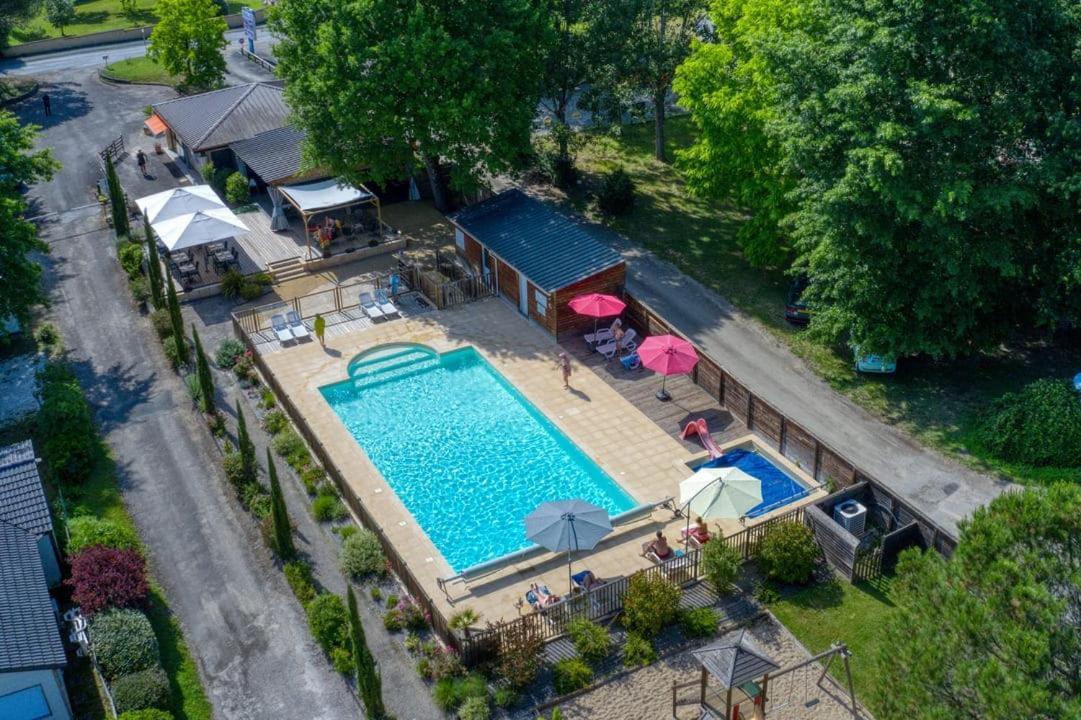 Camping du Lac de Groléjac Exterior foto